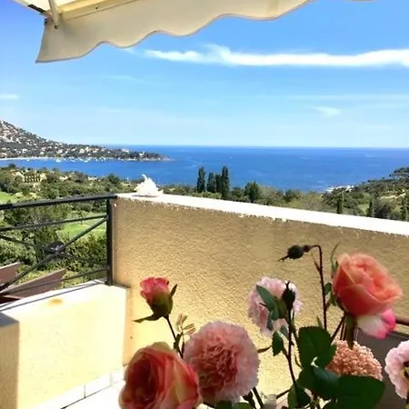 شقة Trois Pieces Vue Mer Et Piscines